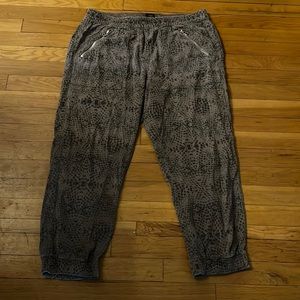 DWP Snake skin print pens